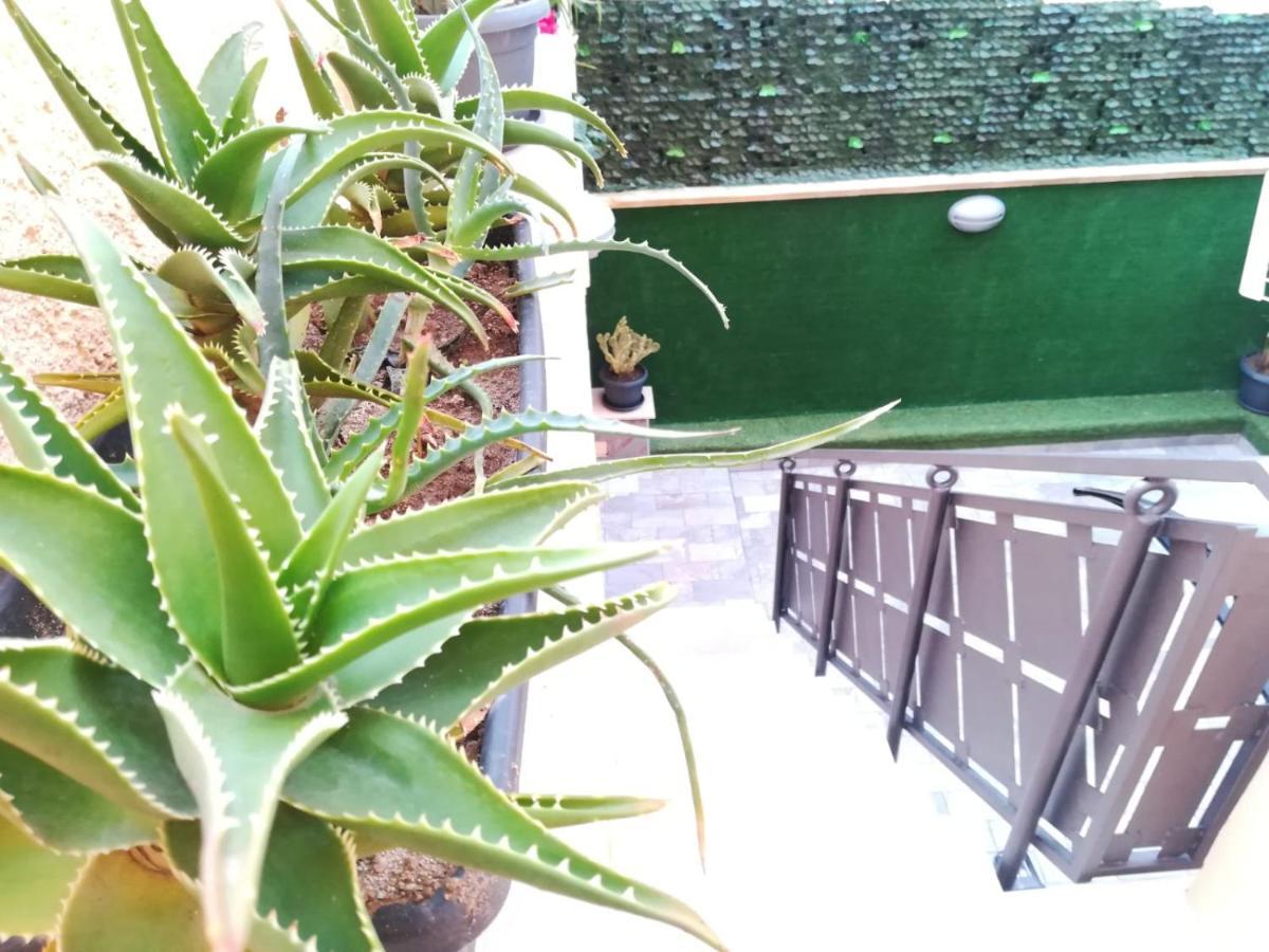 Maja Acomodação com café da manhã Reggio di Calabria Exterior foto